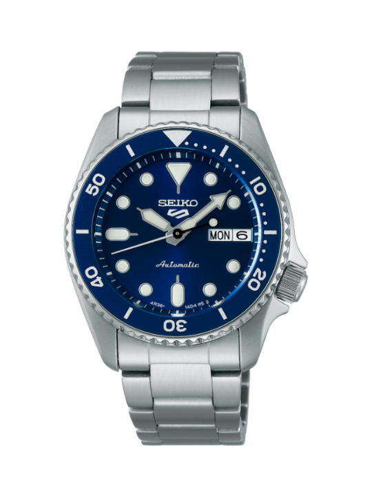 Seiko 5 SKX Mid-Size